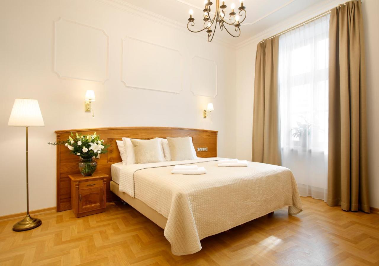 Superior Double or Twin Room,991518196:JPEG
